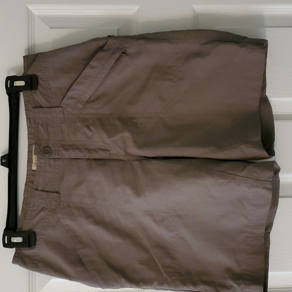 Activewear shorts
